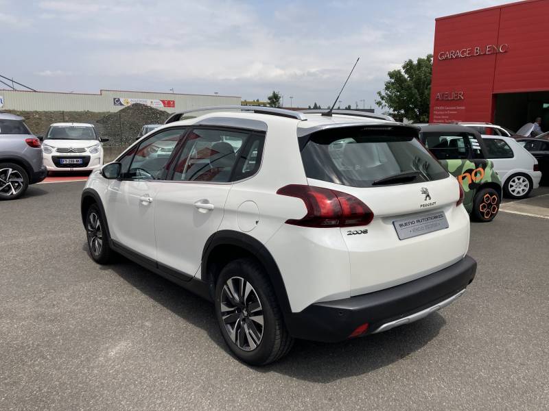 PEUGEOT 2008 EAT6 ESSENCE