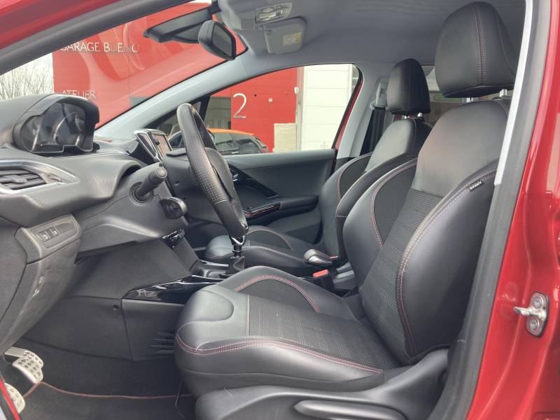 2008 ROUGE JANTES NOIR 17 GT LINE