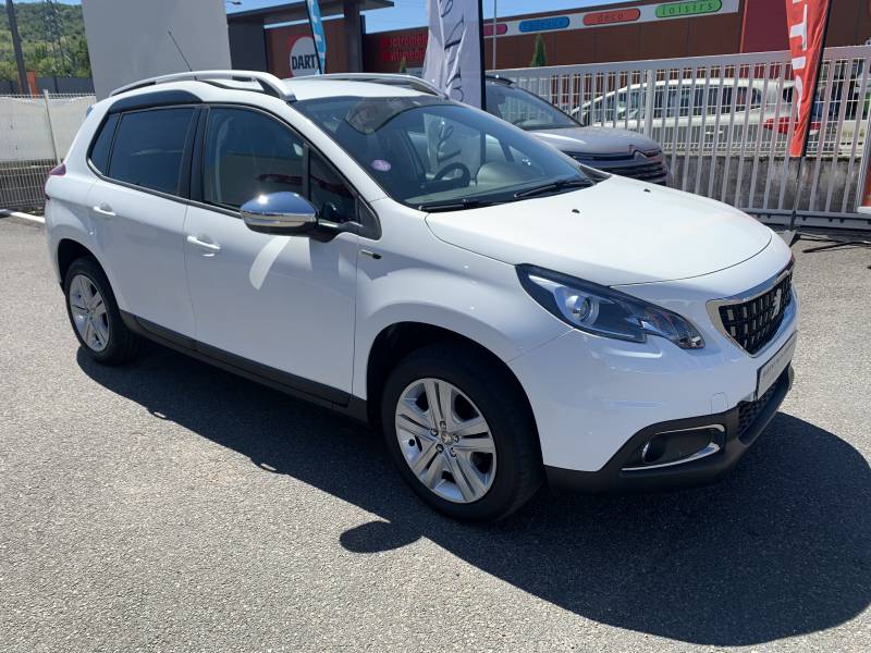 Peugeot 2008 Blanc Ecran tactile proche cébazat