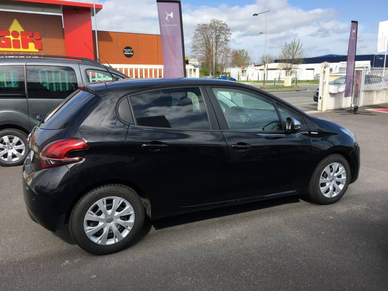 208 100 HDI OCCASION RIOM