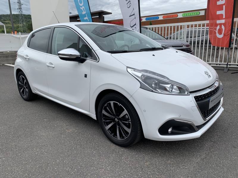 208 5 PORTES TECH EDITION ESSENCE 2018