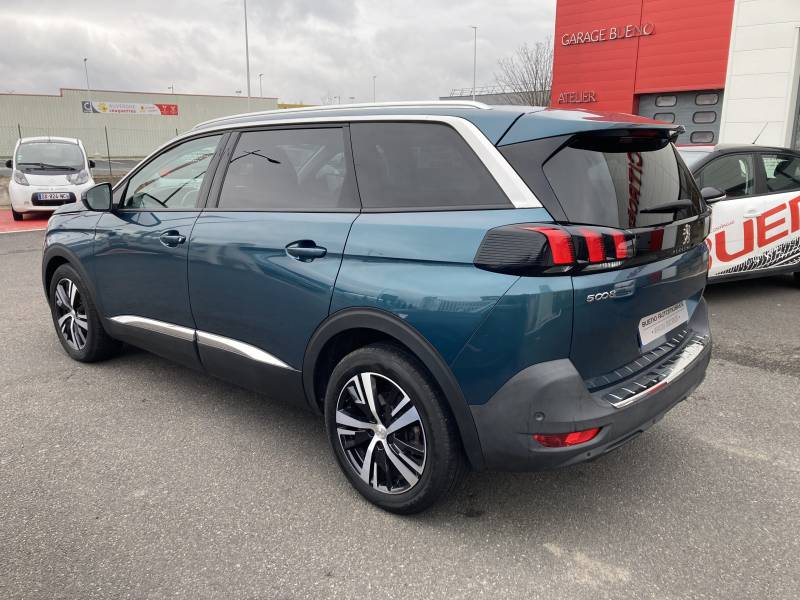 5008 7 PLACES 165 ESSENCE ALLURE