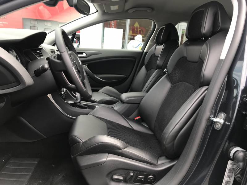 C5 exclusive semi cuir gps jantes alu garag bueno riom