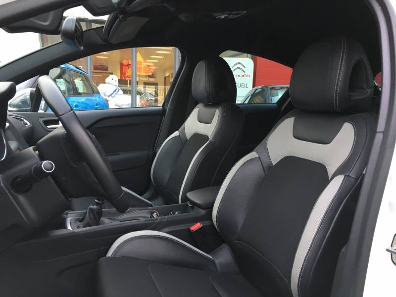 ds4 diesel hdi cébazat