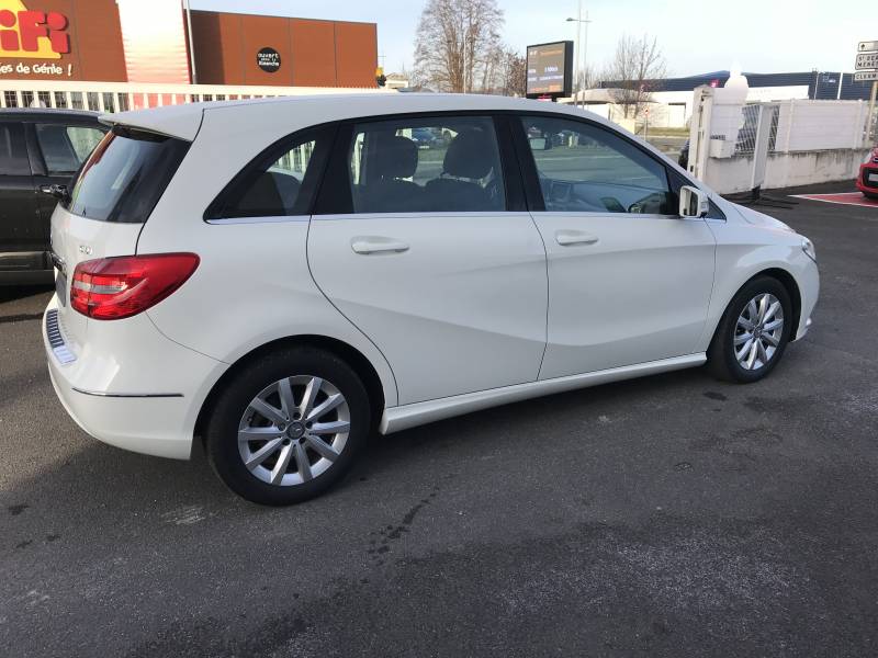 MERCEDES CLASSE B DESIGN MENETROL