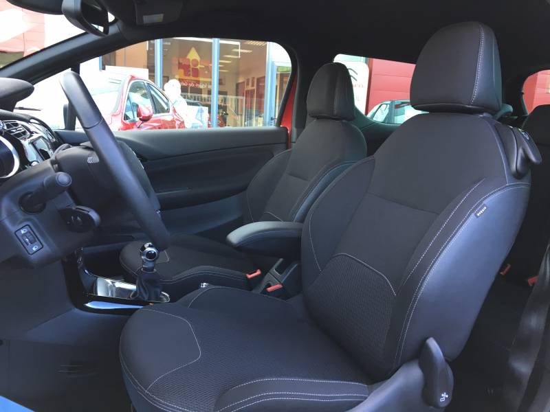 ds 3 rouge rubi blanc so chic cebazat riom chatel voiture