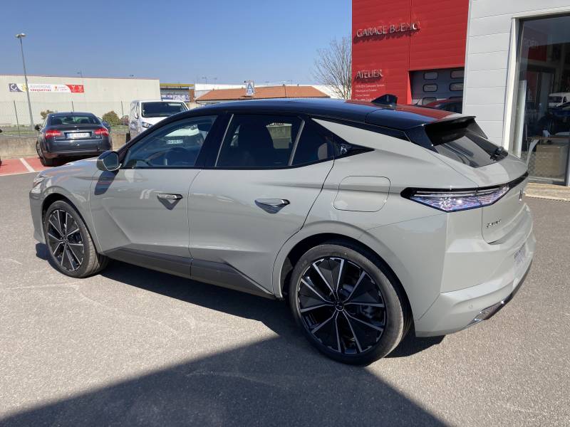 DS DS4 LA PREMIERE HYBRIDE GRIS LAQUE