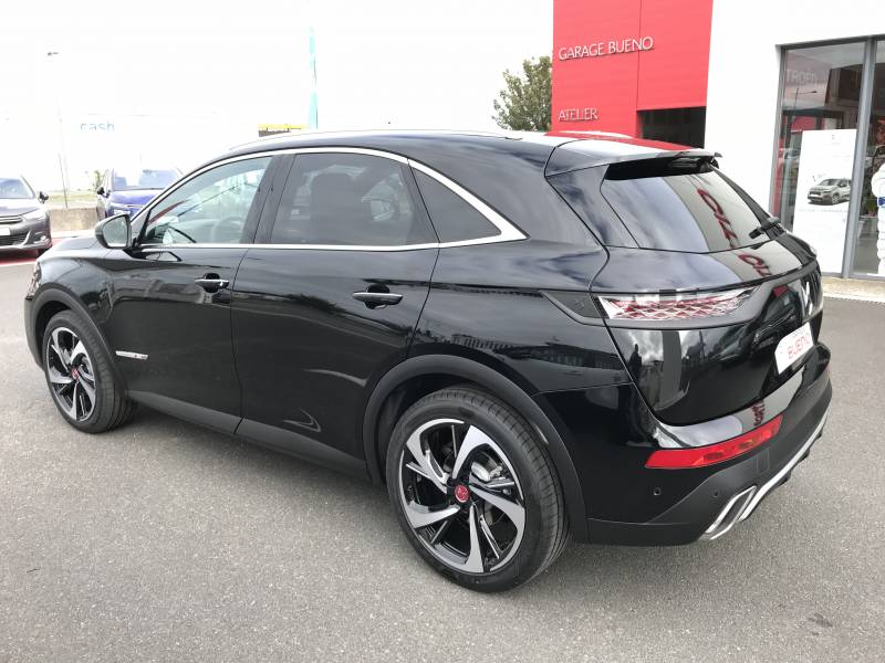 DS7 Crossback eat8 automatique 225 cv