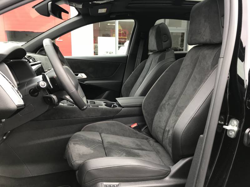 DS Automobiles DS7 EAT8