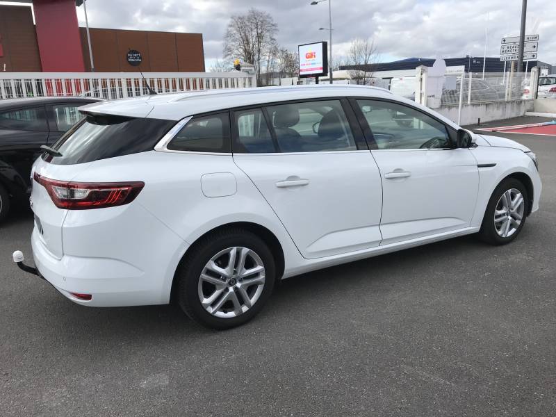 renault mégane IV break essence gps radar proche mozac